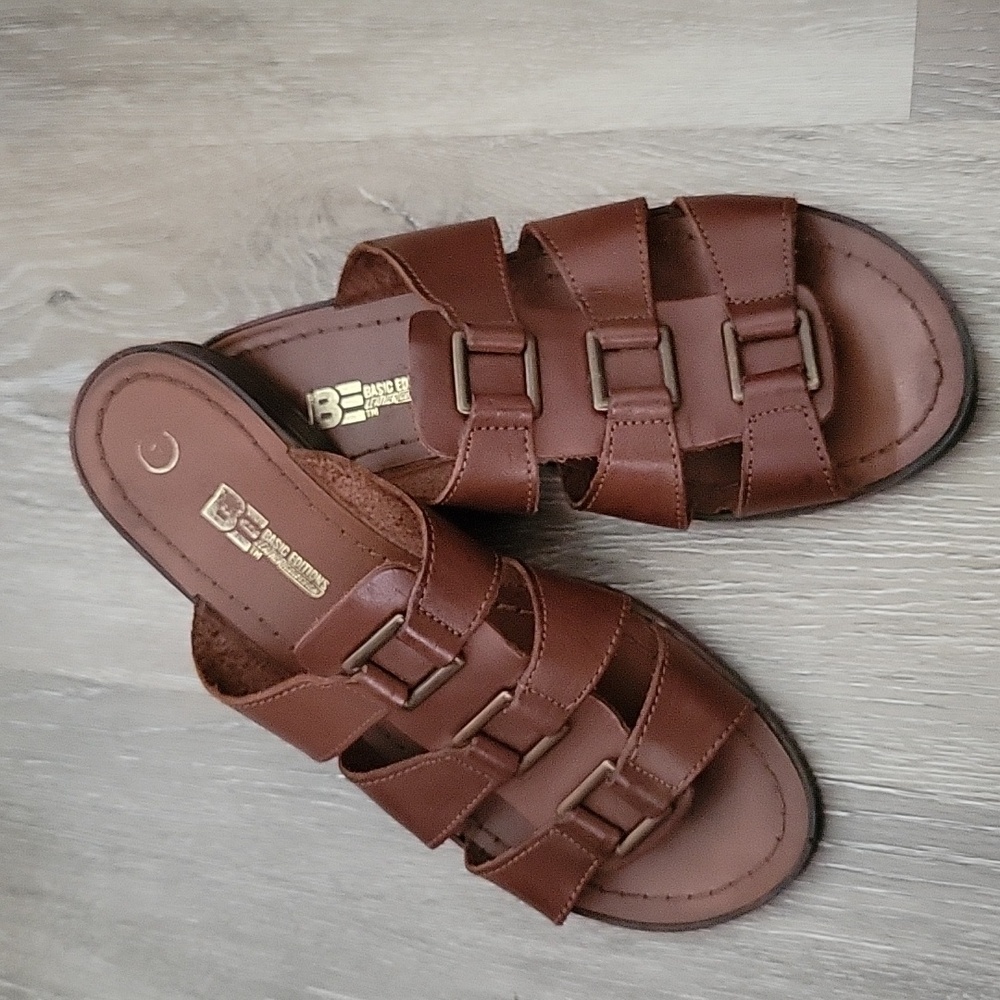 Basic Editions Leather Sandal strappy Size 7 Women's Hard Soles